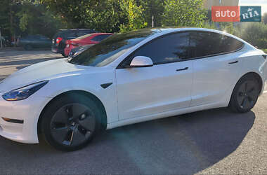 Седан Tesla Model 3 2021 в Виннице