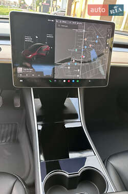 Седан Tesla Model 3 2019 в Білій Церкві