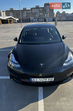 Седан Tesla Model 3 2020 в Києві
