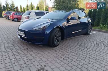 Седан Tesla Model 3 2021 в Львові