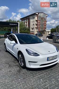 Седан Tesla Model 3 2018 в 