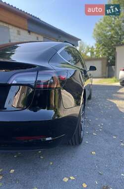 Седан Tesla Model 3 2018 в 
