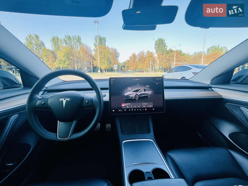 Седан Tesla Model 3 2022 в Запорожье
