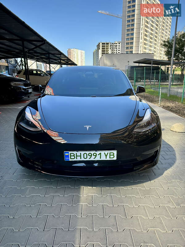 Седан Tesla Model 3 2021 в Одесі