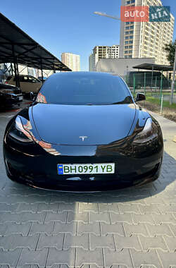 Седан Tesla Model 3 2021 в 