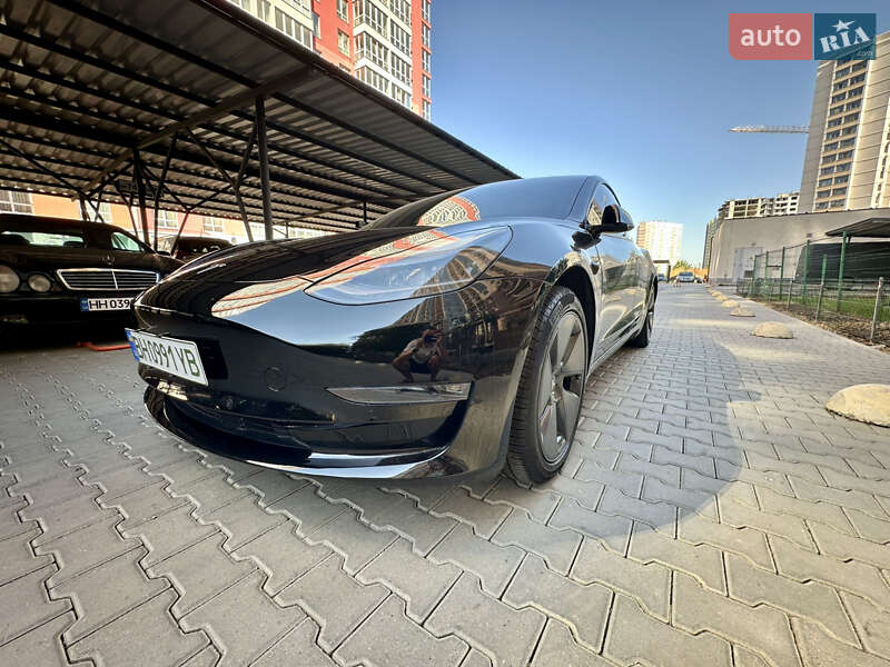Седан Tesla Model 3 2021 в Одесі