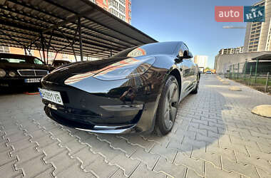 Седан Tesla Model 3 2021 в 