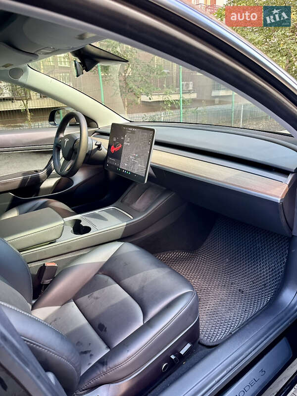 Седан Tesla Model 3 2021 в Одесі