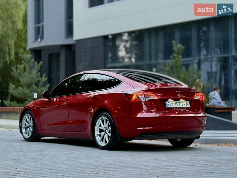 Седан Tesla Model 3 2021 в Тернополе фото 20 Седан Tesla Model 3 2021 в Тернополе
