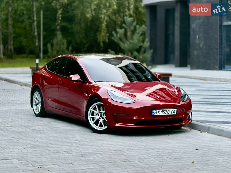 Седан Tesla Model 3 2021 в Тернополе фото 33 Седан Tesla Model 3 2021 в Тернополе