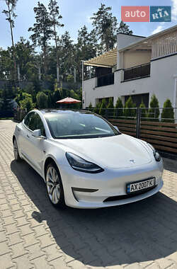 Седан Tesla Model 3 2019 в Киеве