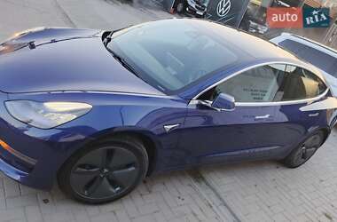 Седан Tesla Model 3 2020 в 