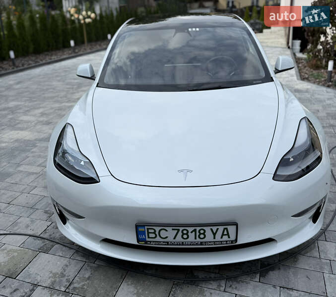 Седан Tesla Model 3 2021 в Львові фото 20 Седан Tesla Model 3 2021 в Львові