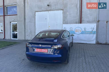 Седан Tesla Model 3 2018 в 