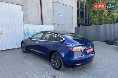 Седан Tesla Model 3 2018 в 