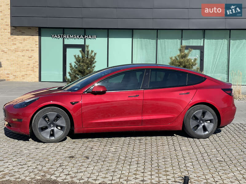 Седан Tesla Model 3 2022 в Львові фото 16 Седан Tesla Model 3 2022 в Львові
