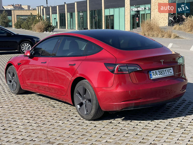 Седан Tesla Model 3 2022 в Львові фото 24 Седан Tesla Model 3 2022 в Львові