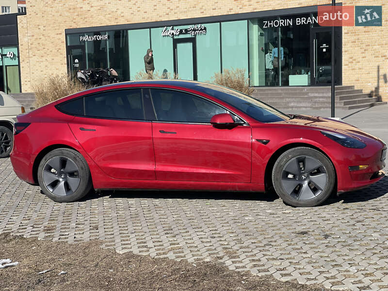 Седан Tesla Model 3 2022 в Львові фото 42 Седан Tesla Model 3 2022 в Львові