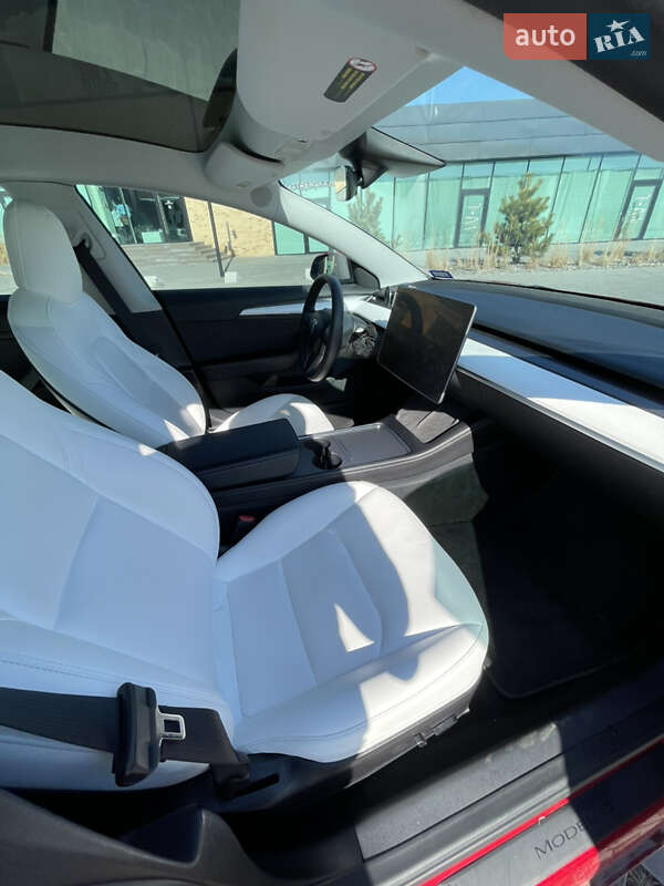 Седан Tesla Model 3 2022 в Львові фото 84 Седан Tesla Model 3 2022 в Львові