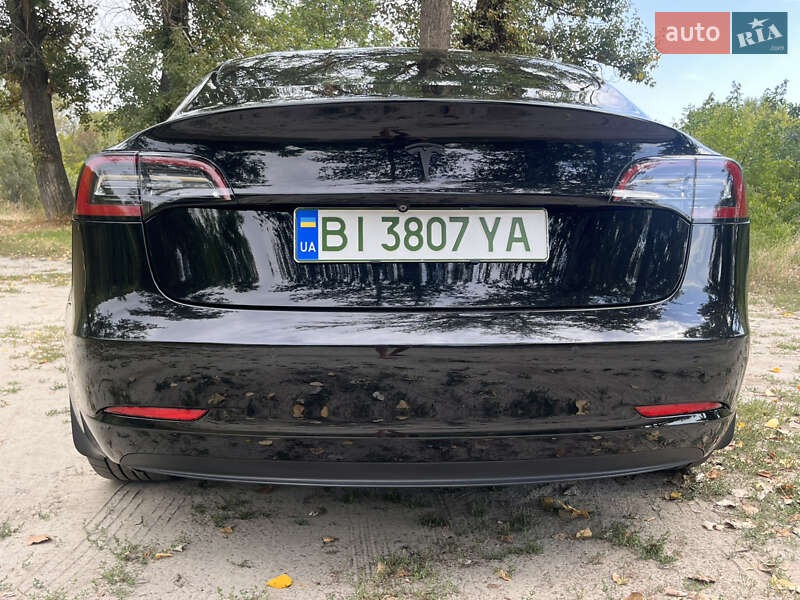 Седан Tesla Model 3 2019 в Кобеляках