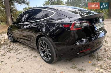Седан Tesla Model 3 2019 в Кобеляках