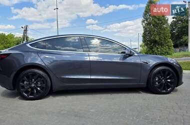 Седан Tesla Model 3 2018 в 