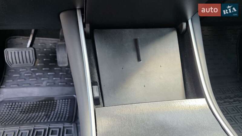 Седан Tesla Model 3 2018 в Львове фото 52 Седан Tesla Model 3 2018 в Львове