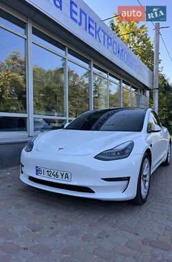 Седан Tesla Model 3 2022 в Полтаве
