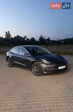Седан Tesla Model 3 2018 в 