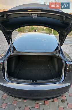 Седан Tesla Model 3 2018 в 