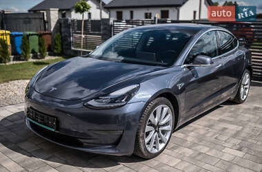 Седан Tesla Model 3 2019 в Городоцький