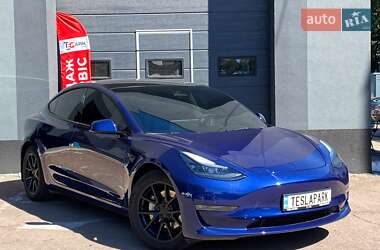 Седан Tesla Model 3 2023 в Киеве