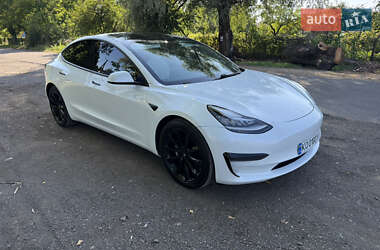 Седан Tesla Model 3 2019 в 