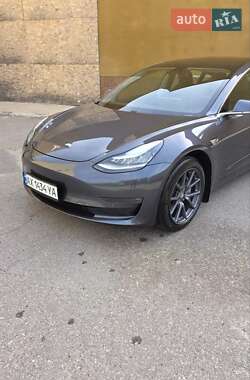 Седан Tesla Model 3 2018 в 
