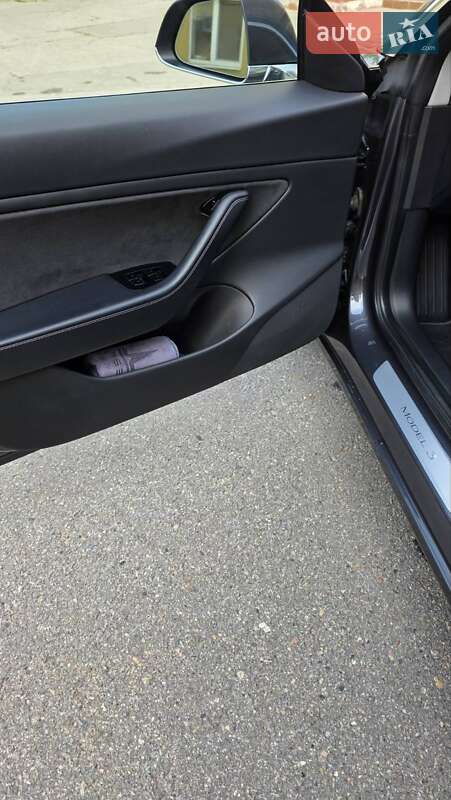 Седан Tesla Model 3 2018 в Харькове фото 24 Седан Tesla Model 3 2018 в Харькове