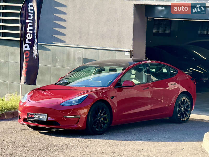Седан Tesla Model 3 2022 в Харькове