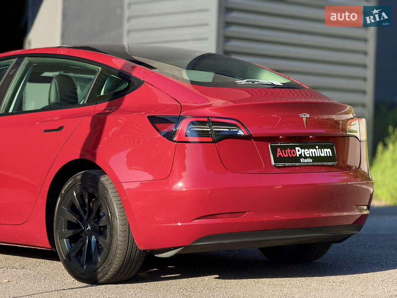 Седан Tesla Model 3 2022 в Харькове