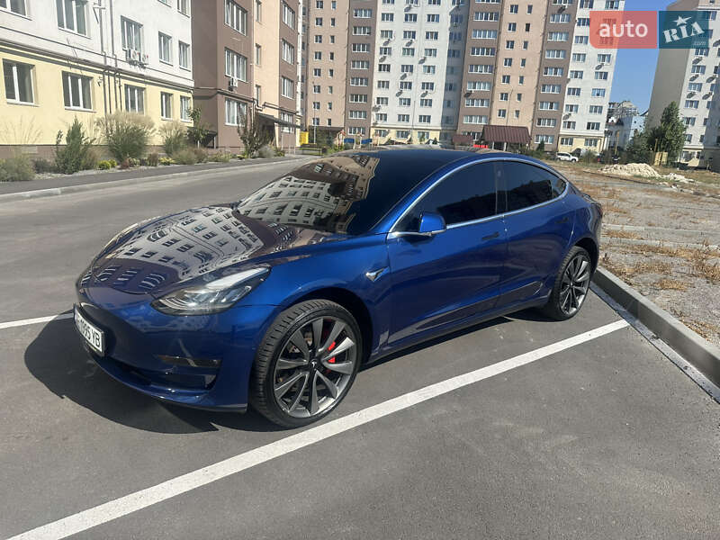 Tesla Model 3 2019
