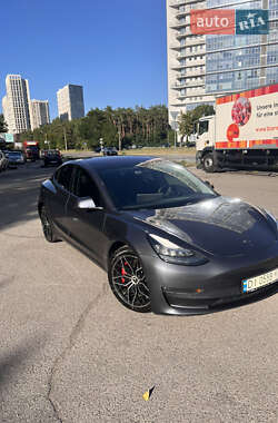 Седан Tesla Model 3 2018 в Киеве