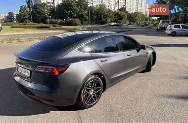 Седан Tesla Model 3 2018 в Киеве