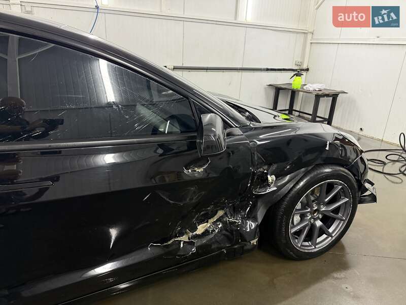 Седан Tesla Model 3 2023 в Дрогобыче