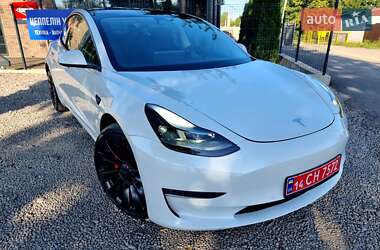 Седан Tesla Model 3 2021 в Виннице