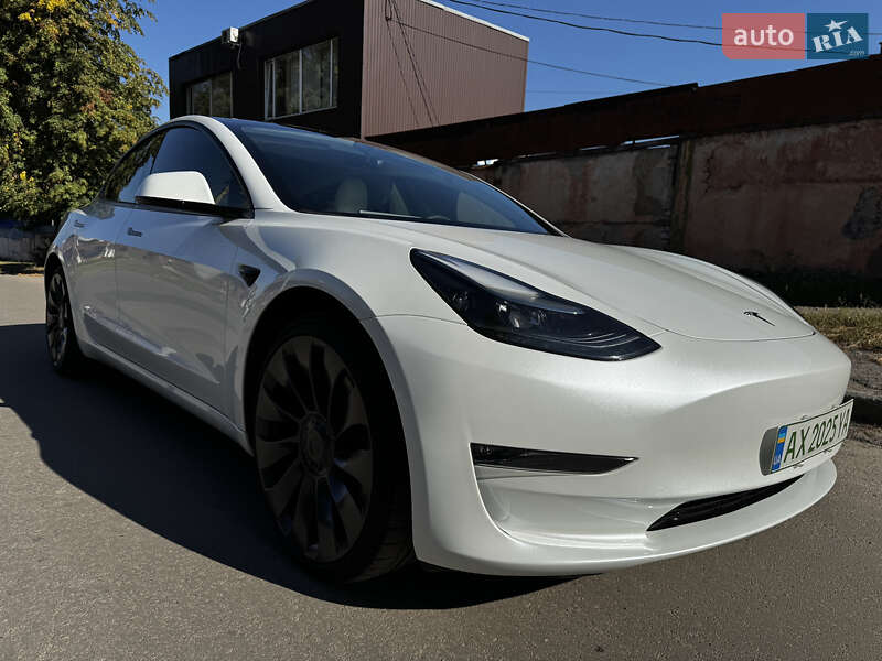 Седан Tesla Model 3 2022 в Харькове