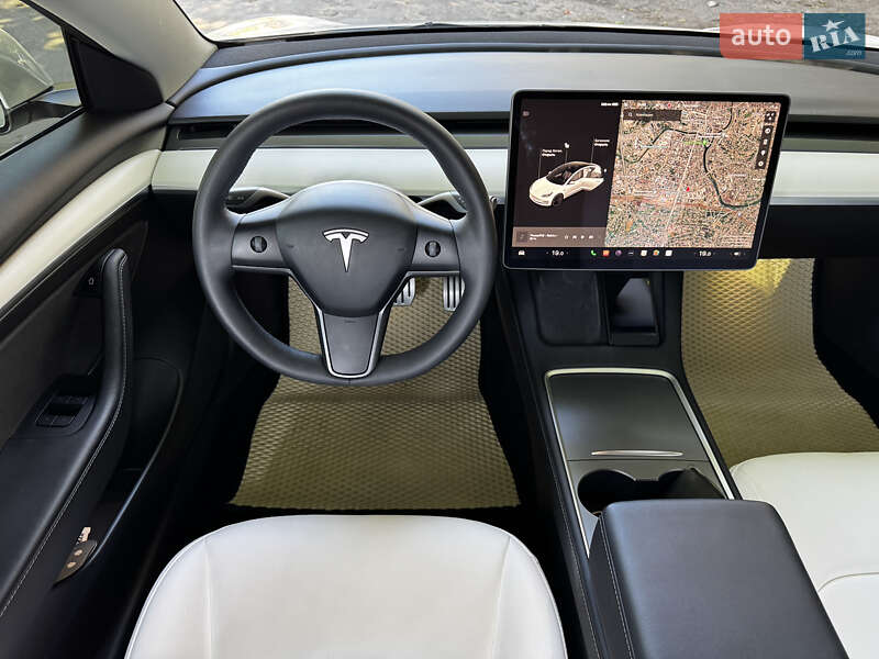 Седан Tesla Model 3 2022 в Харькове