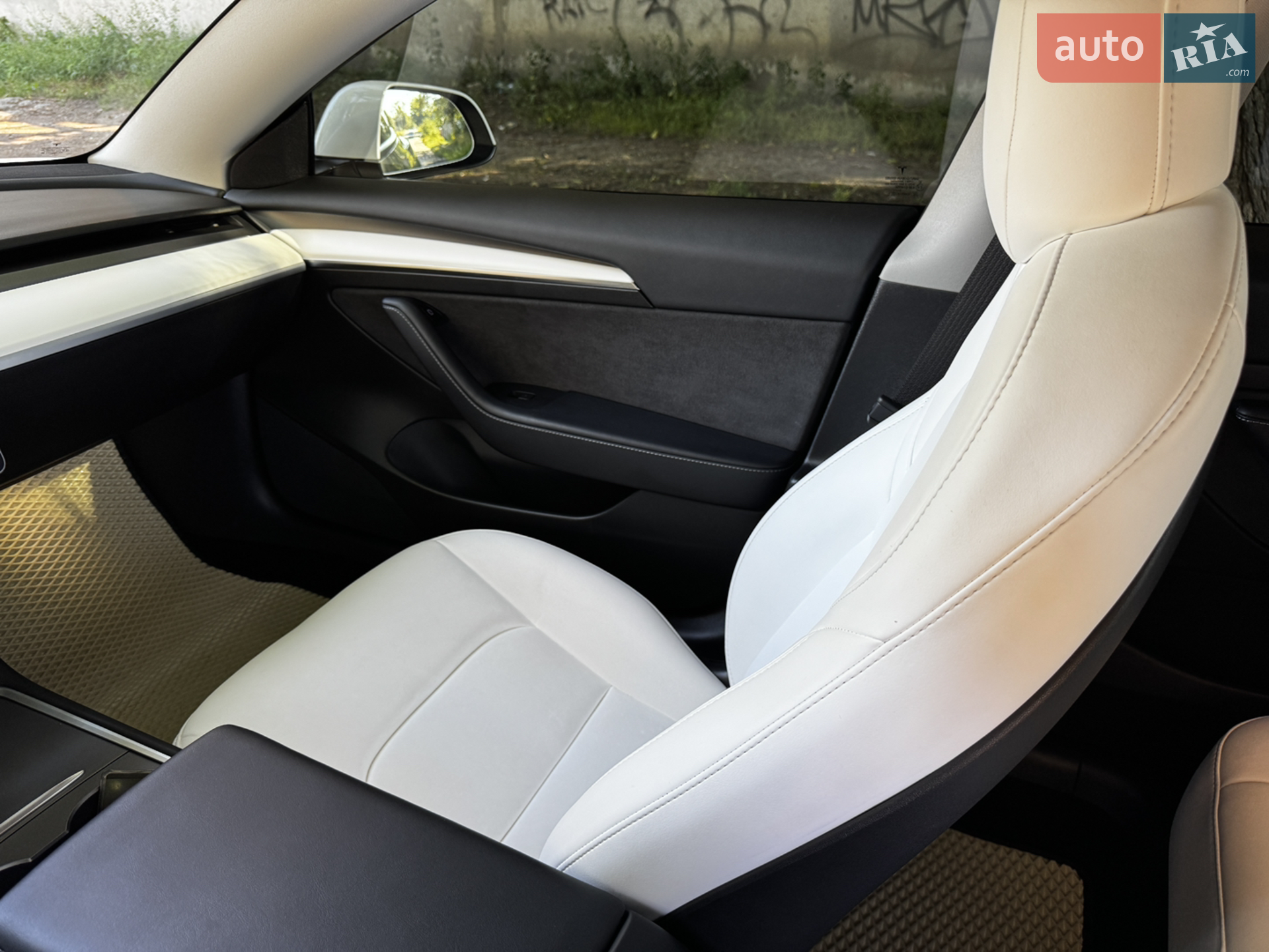 2022 Tesla Model 3 - мініатюра 33