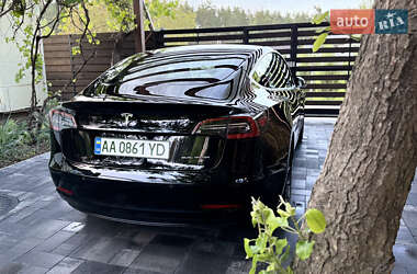 Седан Tesla Model 3 2018 в 