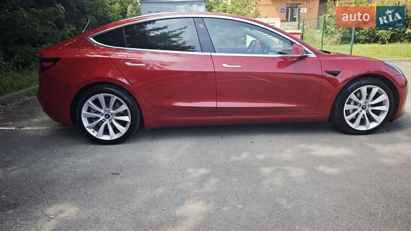 Седан Tesla Model 3 2018 в Кам'янець-Подільському