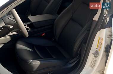 Седан Tesla Model 3 2023 в 