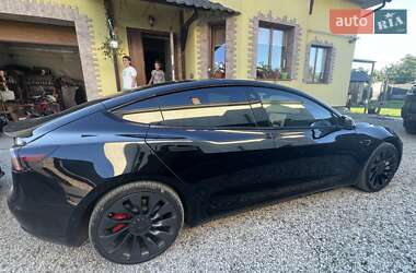 Седан Tesla Model 3 2022 в Києві