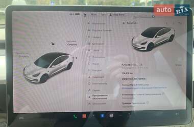 Седан Tesla Model 3 2019 в 